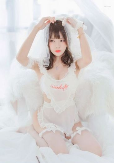 年轻的妻子在线播放